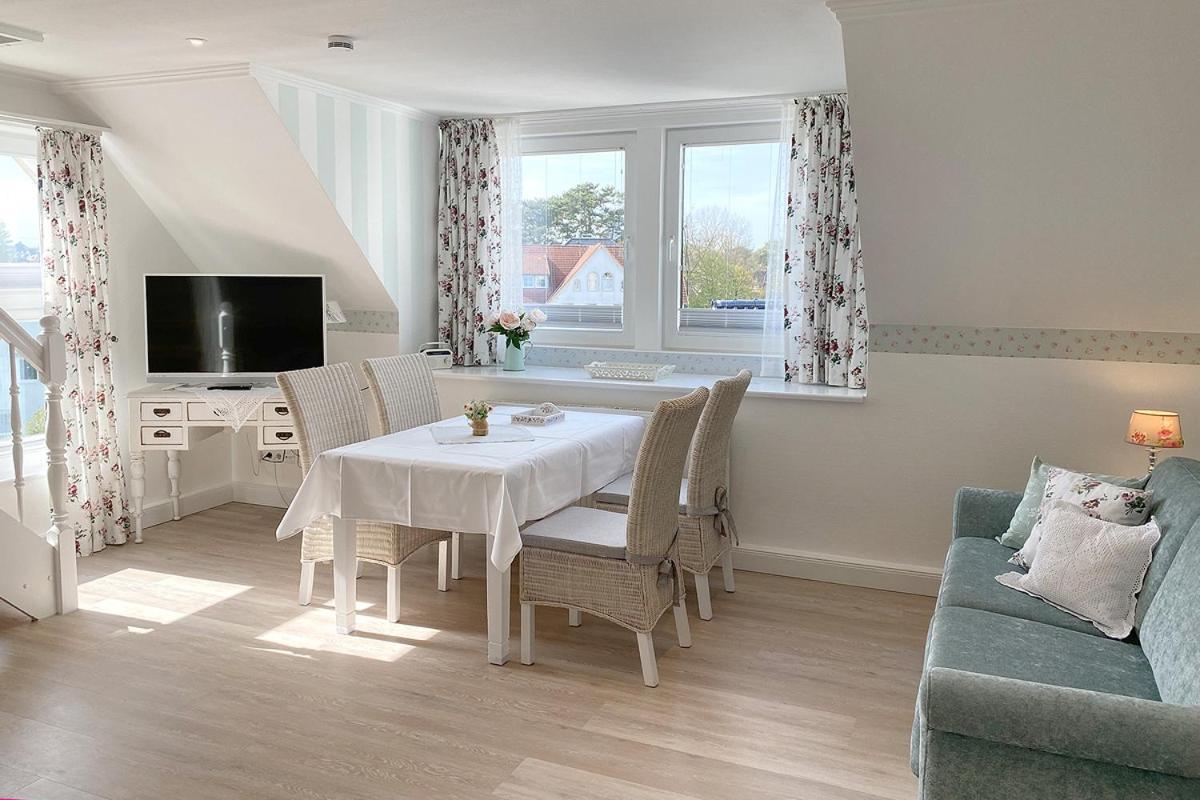 Haus Midsommer تيميندورفير ستراند المظهر الخارجي الصورة