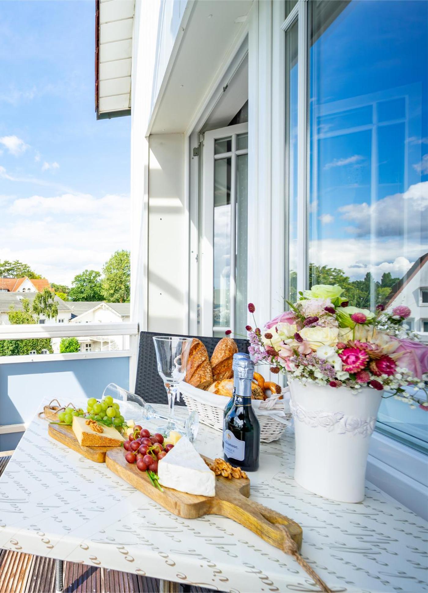 Haus Midsommer تيميندورفير ستراند المظهر الخارجي الصورة